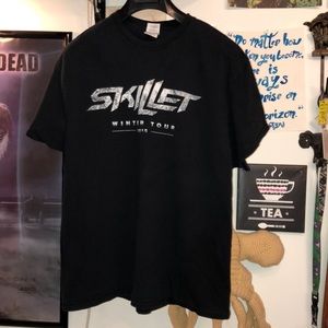 Skillet shirt XL